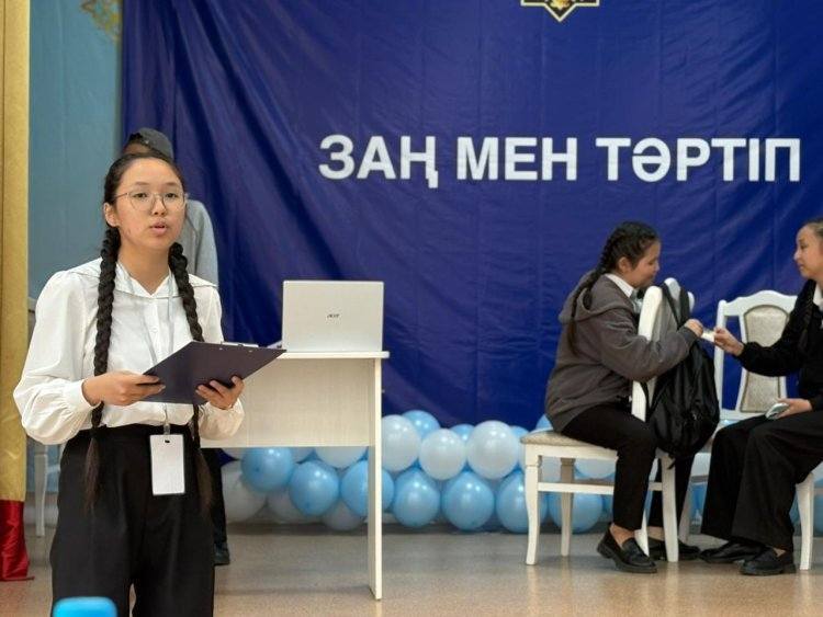 В Аккулы организовали правовое просвещение молодёжи