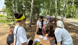 Павлодарская молодежь исследовала природу через экологический квест