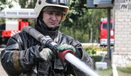 Павлодарца с инвалидностью спасли при пожаре в пятиэтажном доме