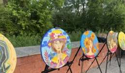 Лето в Аксу началось с творчества