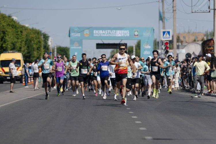 RWS RUN: индустриальный Экибастуз объединил бегунов со всего Казахстана
