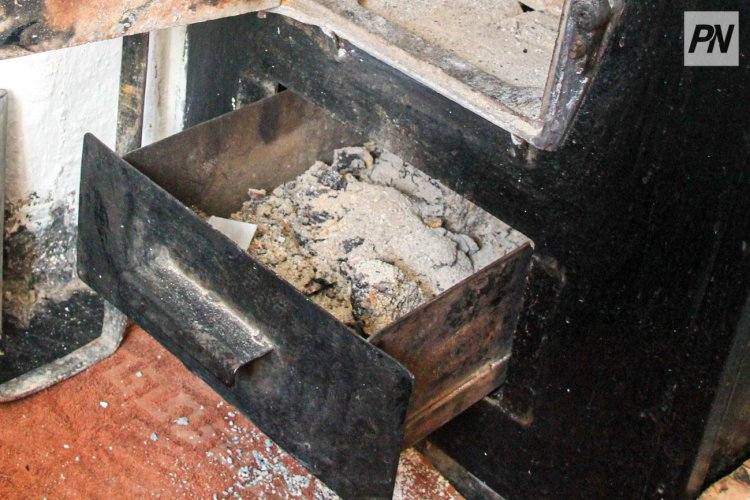 Жителя Павлодарской области наказали после пожара из-за горячей золы