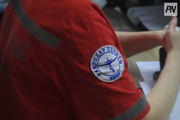 В Павлодаре из-за разорвавшейся шины грузовика погиб сотрудник СТО
