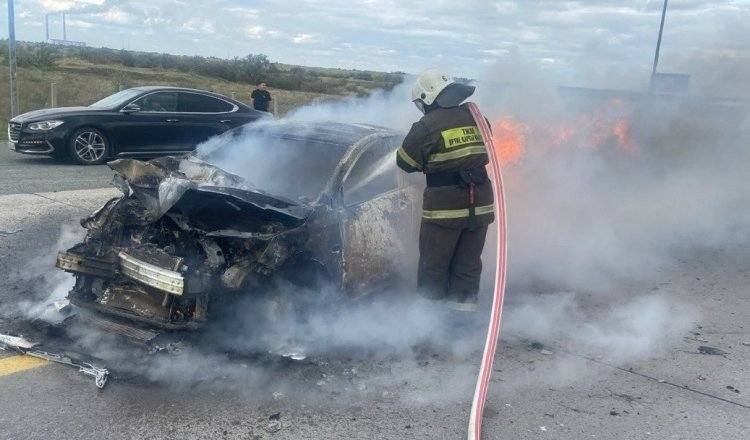 В Павлодарской области автомобиль загорелся после ДТП