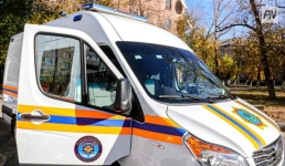 В Павлодаре спасатели помогли упавшему с обрыва человеку