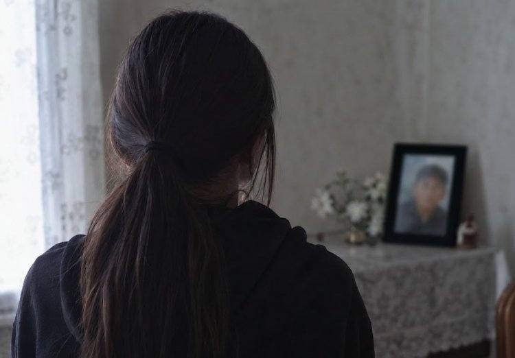 Школьница из Павлодара записала эмоциональное видео после гибели отца