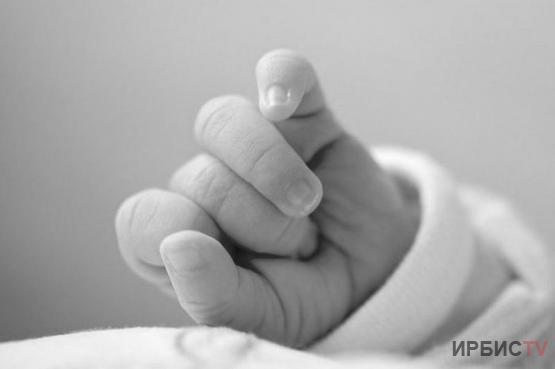 Мать скончавшегося младенца требует наказать экибастузкого врача