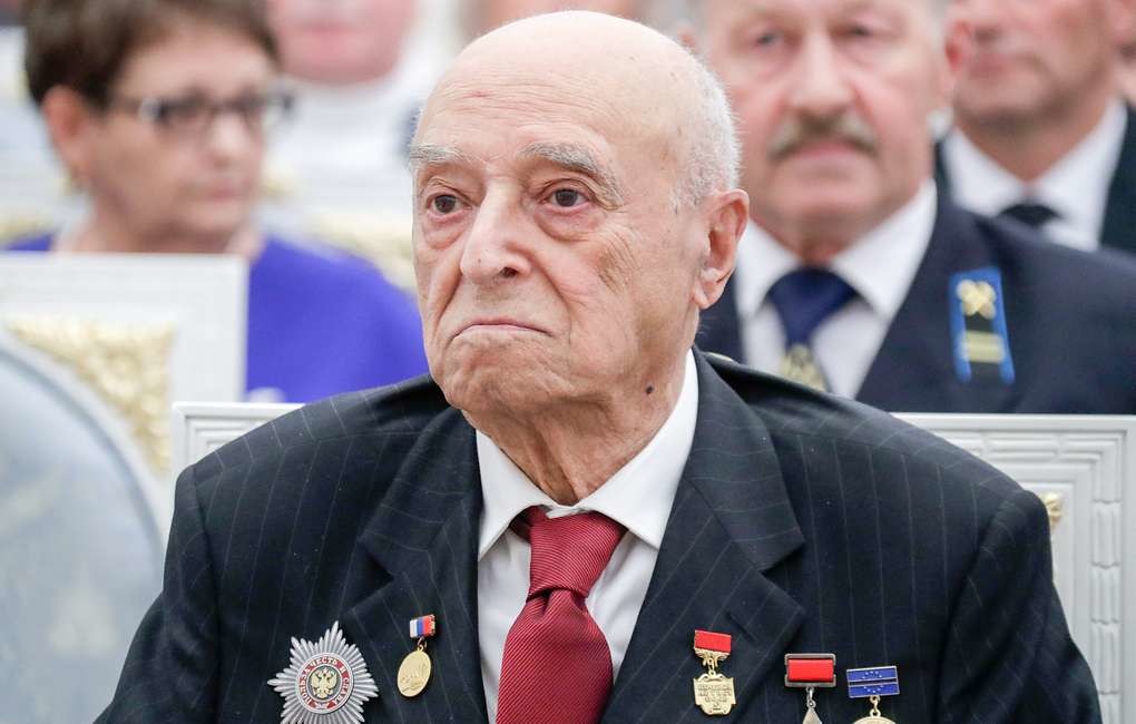 Умер Владимир Этуш