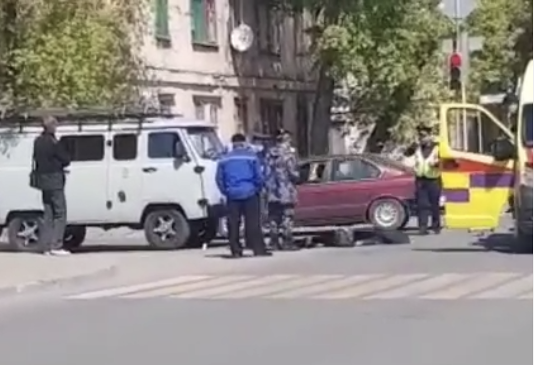 Вчера на углу улиц Камзина-Циолковского сбили пешехода насмерть 