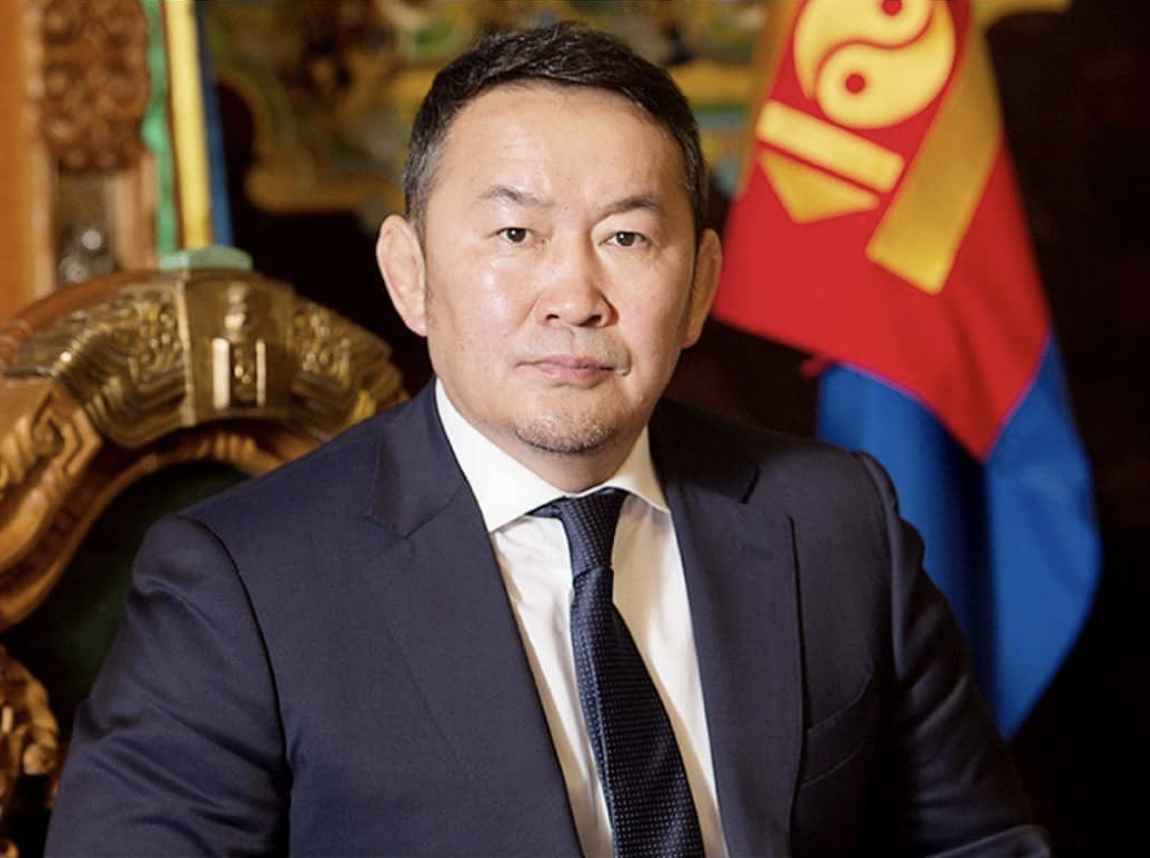 Президент Монголии объявил о списании долгов по кредитам для всех граждан страны пенсионного возраста