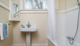 Как создать комфорт в маленькой ванной комнате