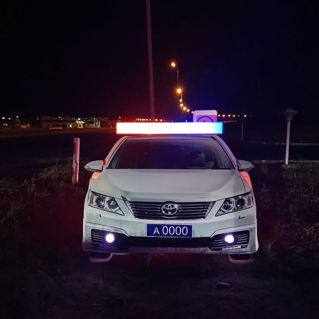 В с. Железинка установлен макет в виде автомобиля патрульной полиции.