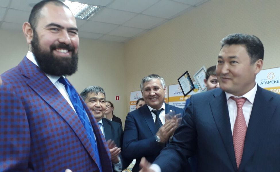 Предприятие, связанное с Булатом Бакауовым, заявляет о посягательствах со стороны властей
