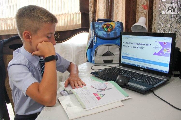 Школьники и студенты Павлодара, Экибастуза и Аксу сегодня учатся дома