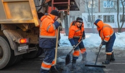 Аким Павлодара проверил, как устраняют ямы на дорогах