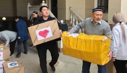 Три тонны гуманитарной помощи отправили из Актау в помощь жителям Атырауской области