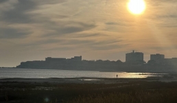 Жители Актау пожаловались на запах гари