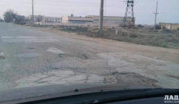 Кто будет ремонтировать разрушенную дорогу вдоль канала «МАЭКа» в Актау