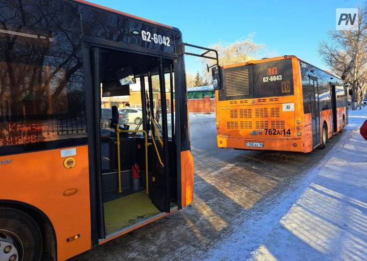 В Павлодаре открыли автобусное движение до дач