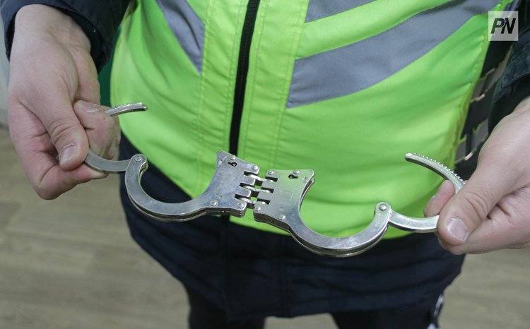 В Павлодаре задержали любителя виски