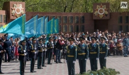 В Павлодаре почтили память павших и воздали славу победителям