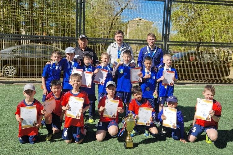 Юные футболисты почтили память павлодарского ветерана войны