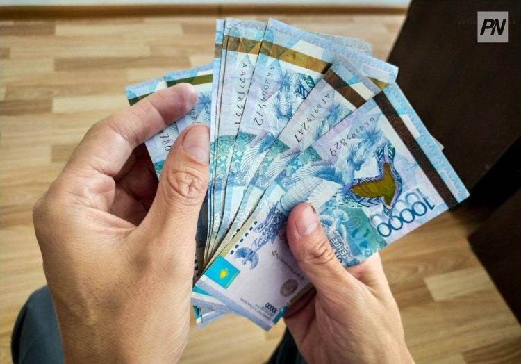 Судоисполнитель расщедрил павлодарского должника
