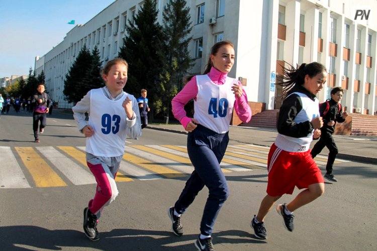Павлодарцев пригласили на забег по набережной