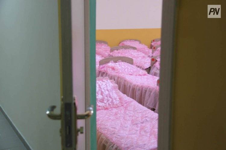 В Павлодаре воспитателя яслей обвинили в рукоприкладстве