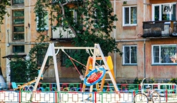 В «шотландском» поселке в Павлодарской области взялись за ремонт дворов