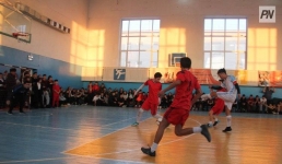 В Павлодаре сразились футболисты в погонах из четырех регионов