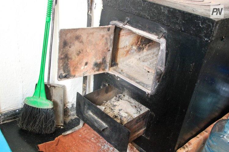 Павлодарские спасатели заглянули в дымоходы частных домов