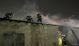 В Иртышском районе сгорел магазин