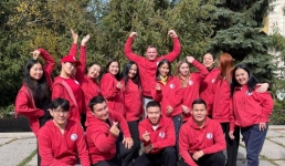 Волонтёра из Павлодара назвали одной из лучших в стране