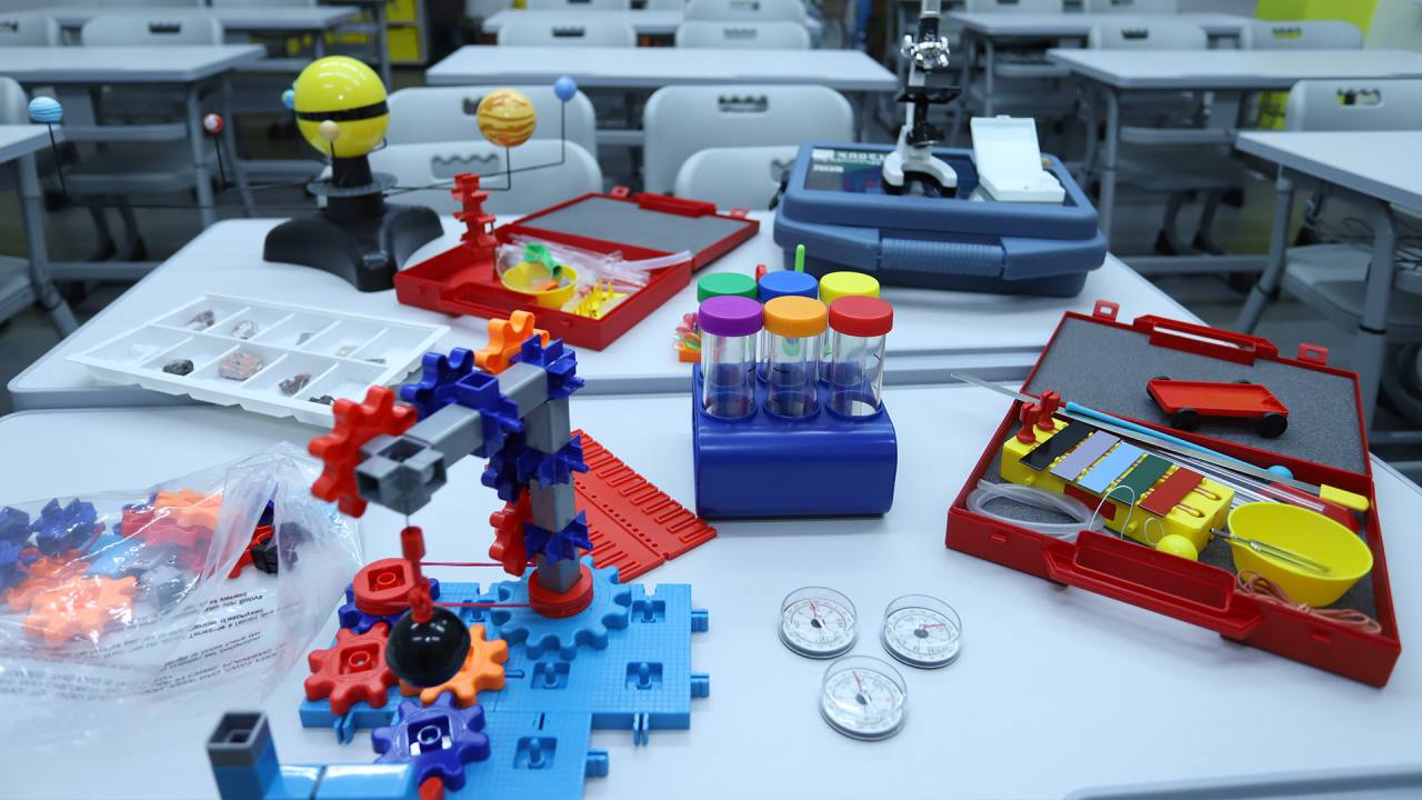 От жилищного строительства до повышения пенсий: соцподдержка Правительства в 2024 году