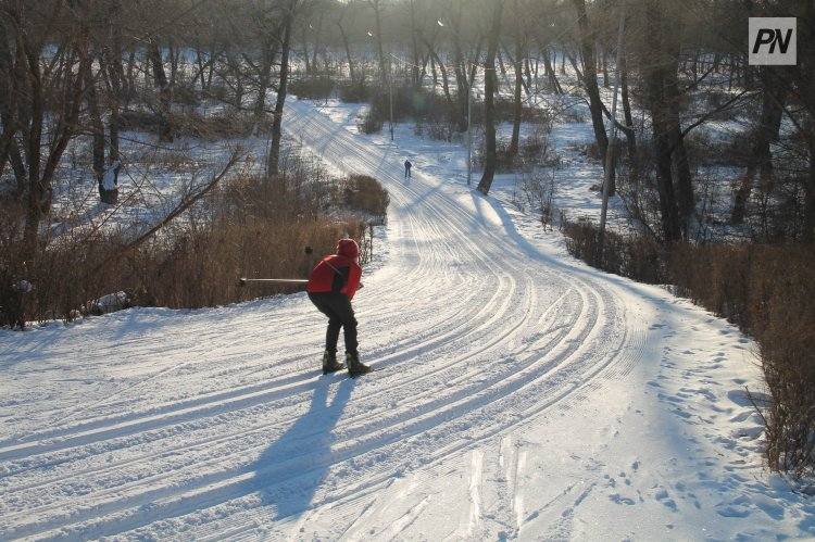 В Павлодаре заработали лыжные базы и катки