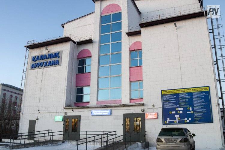 Стало известно состояние пострадавшего у теплотрассы Экибастуза ребенка