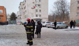 В Павлодаре несколько часов тушат газгольдер