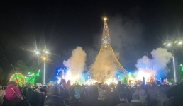 Зажглась главная елка Павлодарской области