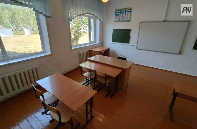 Ткнул школьника шурупом в спину: в Павлодаре уволили учителя