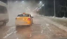 В Павлодаре затопило часть улицы