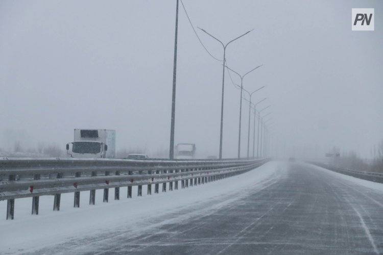 Павлодарских водителей просят быть внимательнее на дорогах