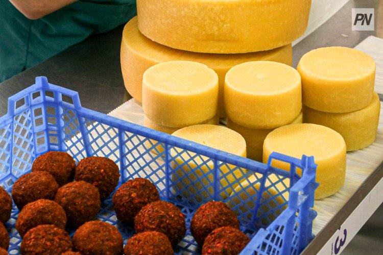 Павлодарцы сильнее соседей ощутили смену ценников на сыр и творог