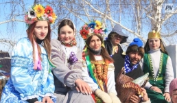 Павлодарцы проводят Масленицу «с огоньком»