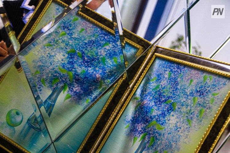 Павлодарский библиотекарь покажет художественный талант