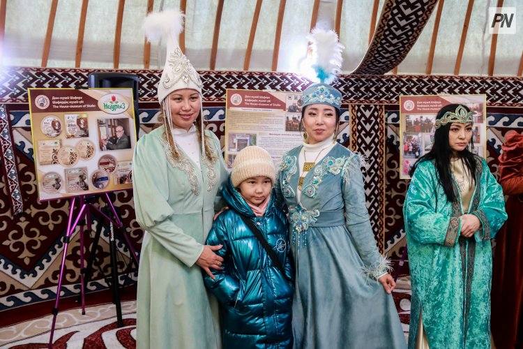 Мастер-классы по изготовлению шашбау и саукеле организовали в Павлодаре