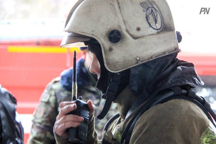 Павлодарские полицейские спасли людей при пожаре