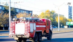 В Экибастузе загорелся торговый дом