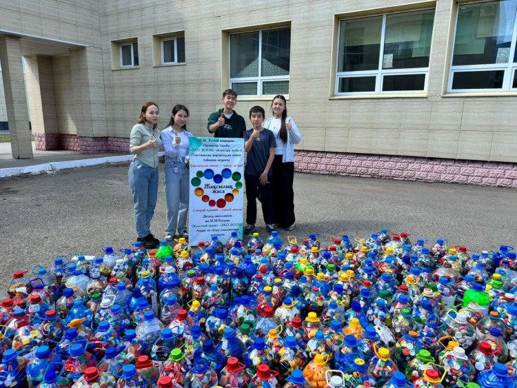 Павлодарские школьники собрали тонны пластика