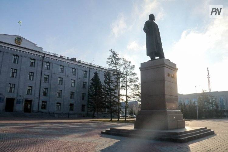 Павлодарские депутаты вместе с прокуратурой объединились против бюрократии